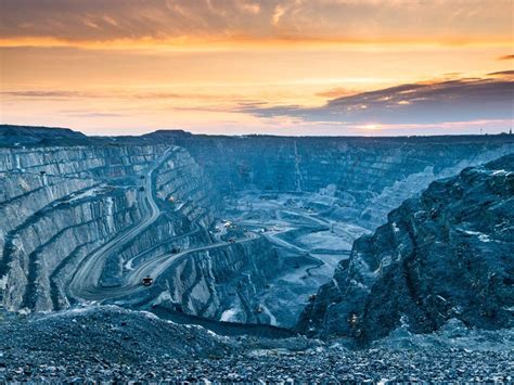 Canadian mining firm starts commercial operation in Zamboanga .